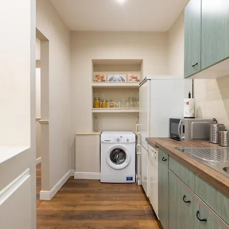 Charming With Patio A Few Steps From Colosseum * Roma